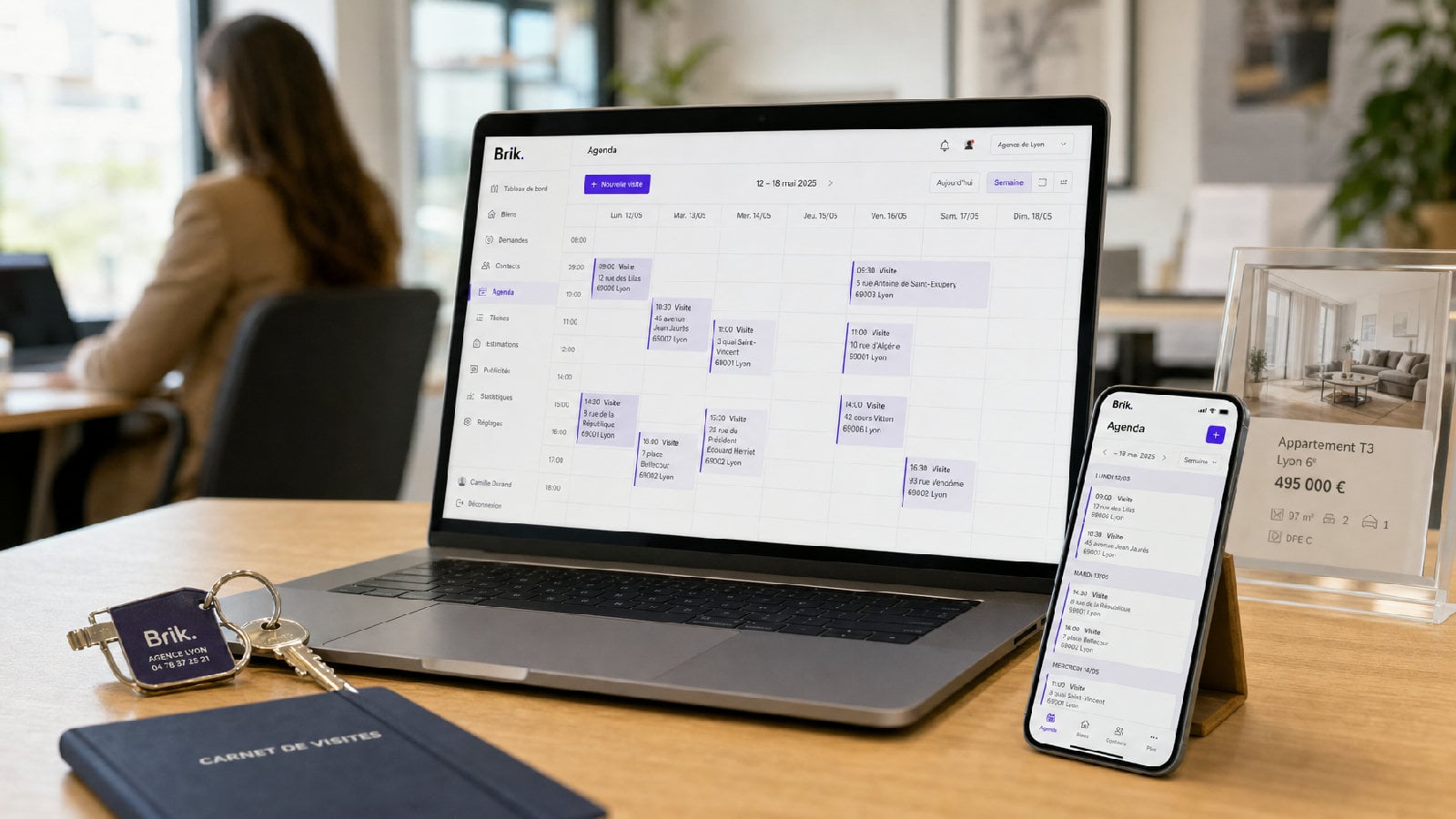 Agenda Brik Pro de la semaine sur ordinateur et sur mobile, créneaux de visites synchronisés